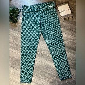 Abercrombie & Fitch Blue & Green Patterned Yoga Leggings. Size L